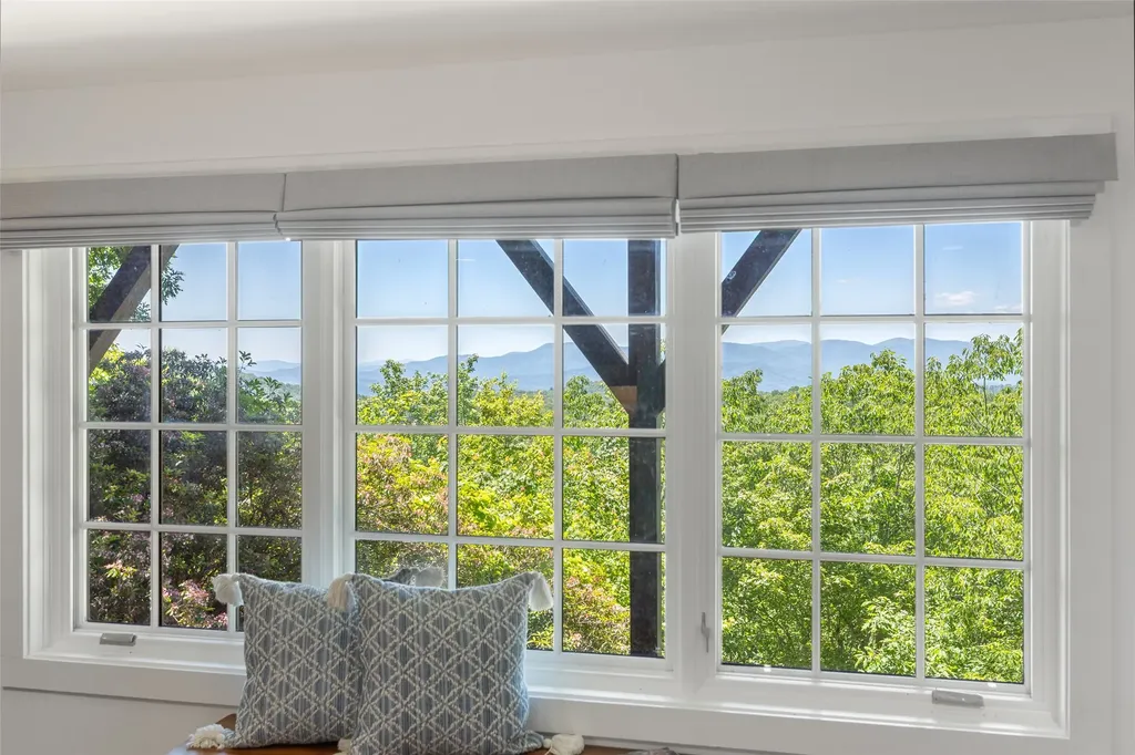 41 Fox Falls Lane Highlands NC 28741