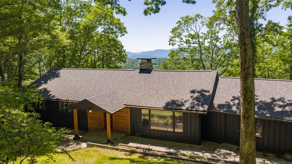 41 Fox Falls Lane Highlands NC 28741