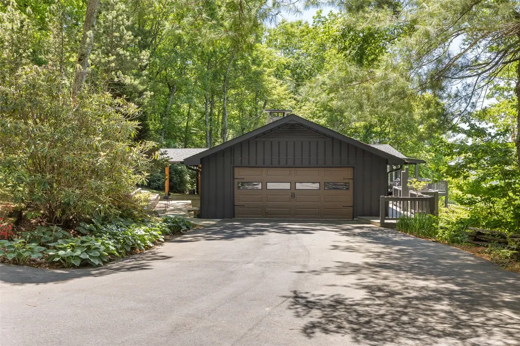 41 Fox Falls Lane Highlands NC 28741