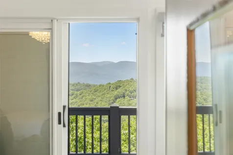 41 Fox Falls Lane Highlands NC 28741