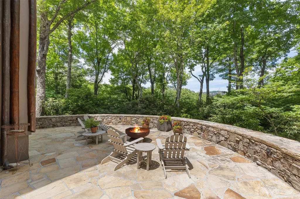 2141 Upper Divide Road Highlands NC 28741