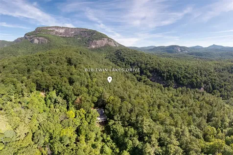 B2B Twin Lakes Drive Cashiers NC 28717