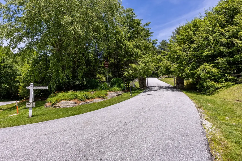 33 Summer Hill Road Cullowhee NC 28723