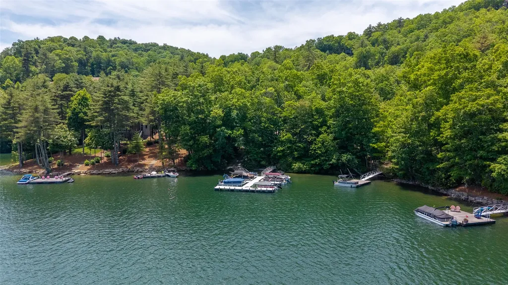 33 Summer Hill Road Cullowhee NC 28723