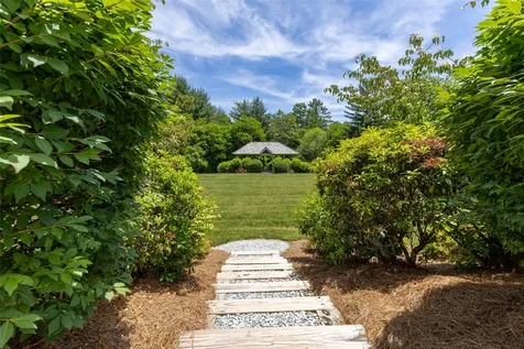 33 Summer Hill Road Cullowhee NC 28723