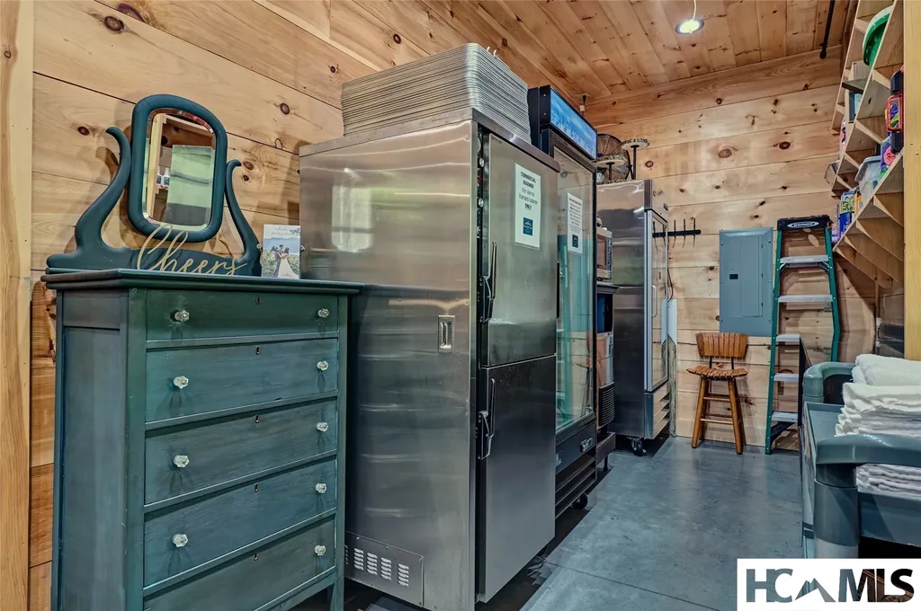 4017 Canada Road Tuckasegee NC 28783
