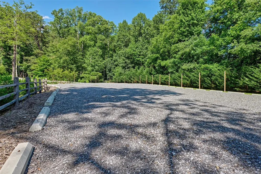 4017 Canada Road Tuckasegee NC 28783