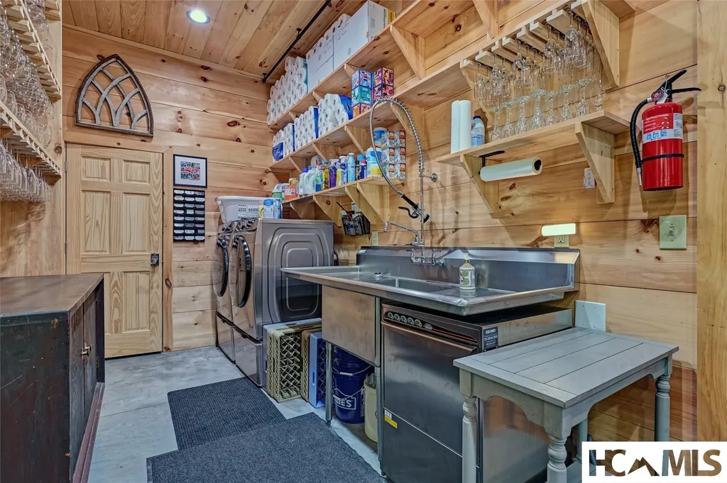 4017 Canada Road Tuckasegee NC 28783