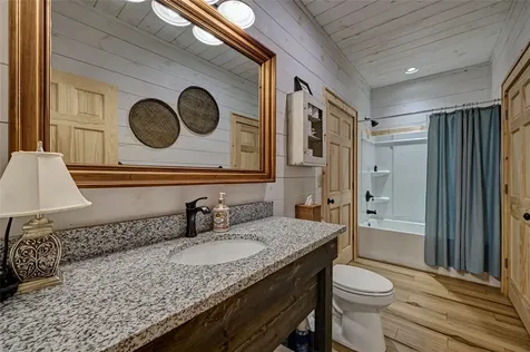 4017 Canada Road Tuckasegee NC 28783