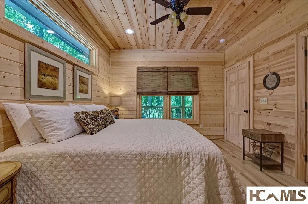 4017 Canada Road Tuckasegee NC 28783