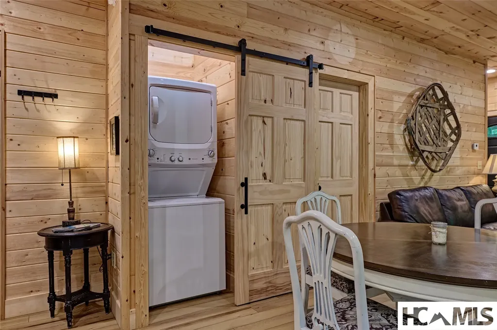 4017 Canada Road Tuckasegee NC 28783