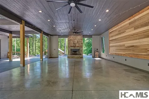 4017 Canada Road Tuckasegee NC 28783