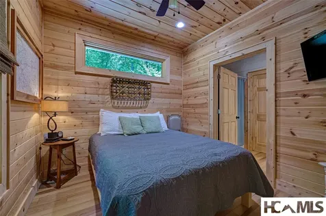4017 Canada Road Tuckasegee NC 28783