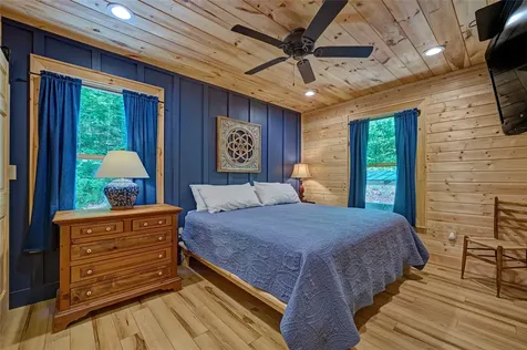 4017 Canada Road Tuckasegee NC 28783