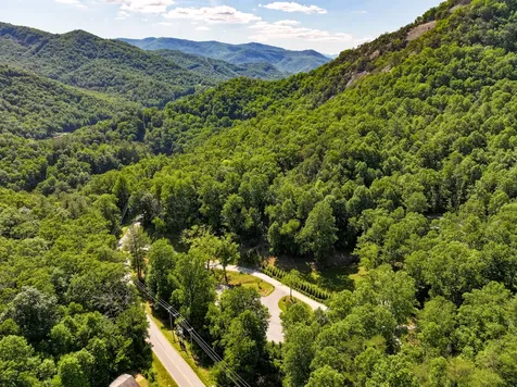 4017 Canada Road Tuckasegee NC 28783
