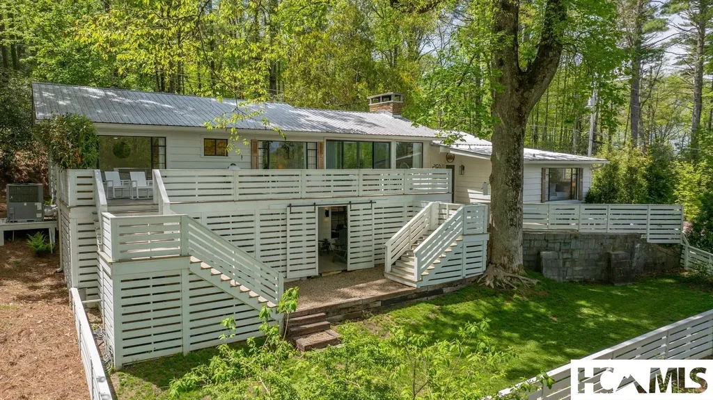 146 Satulah Road Highlands NC 28741