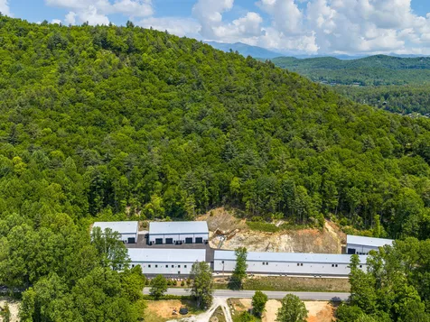 130 Speed Way Lake Toxaway NC 28747