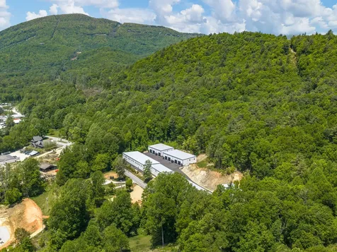 130 Speed Way Lake Toxaway NC 28747