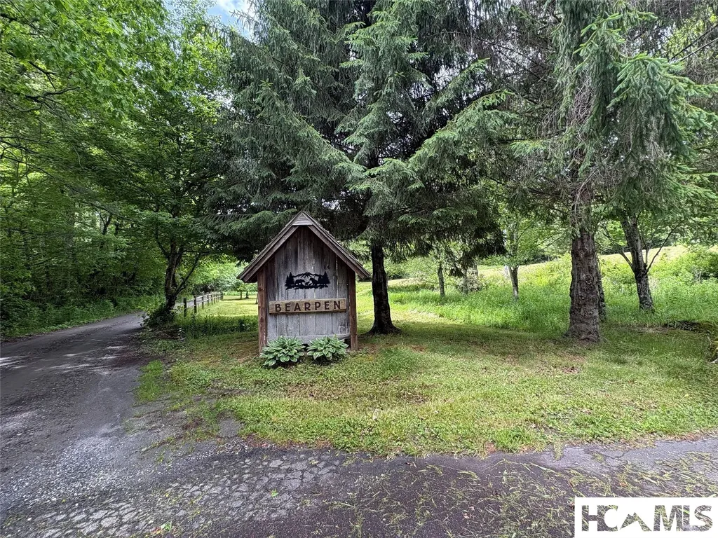 Lt 22 Hibernation Place Cullowhee NC 28723