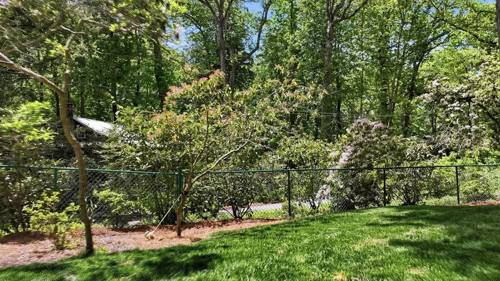 8 Three R Lane Highlands NC 28741