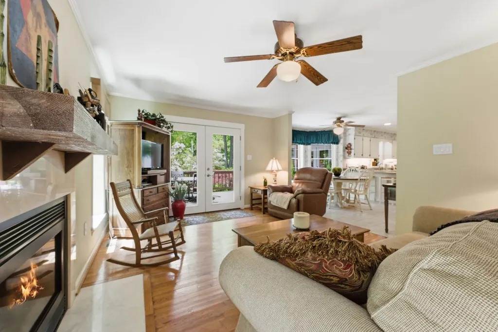 8 Three R Lane Highlands NC 28741