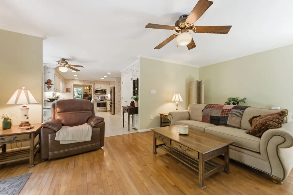 8 Three R Lane Highlands NC 28741