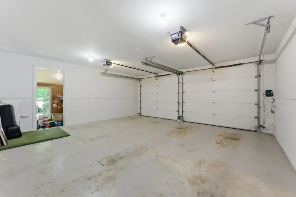 8 Three R Lane Highlands NC 28741