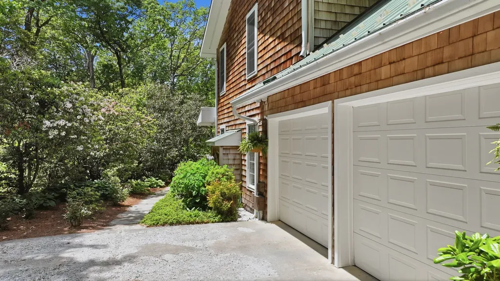 8 Three R Lane Highlands NC 28741