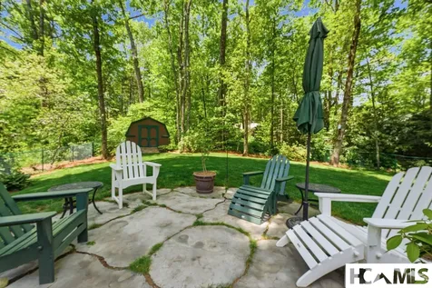 8 Three R Lane Highlands NC 28741