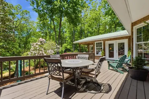 8 Three R Lane Highlands NC 28741