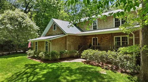 8 Three R Lane Highlands NC 28741