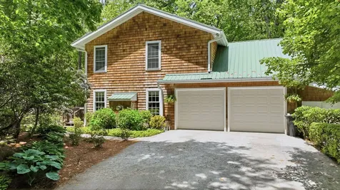 8 Three R Lane Highlands NC 28741