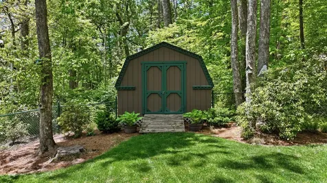 8 Three R Lane Highlands NC 28741