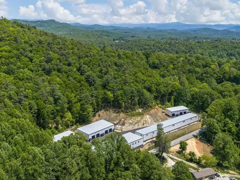 130 Speed Way Lake Toxaway NC 28747