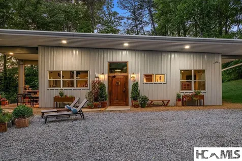 129 Lyle Street Franklin NC 28734