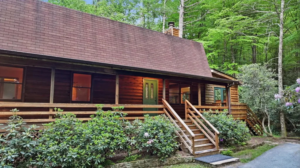 1217 Cullasaja Drive Highlands NC 28741