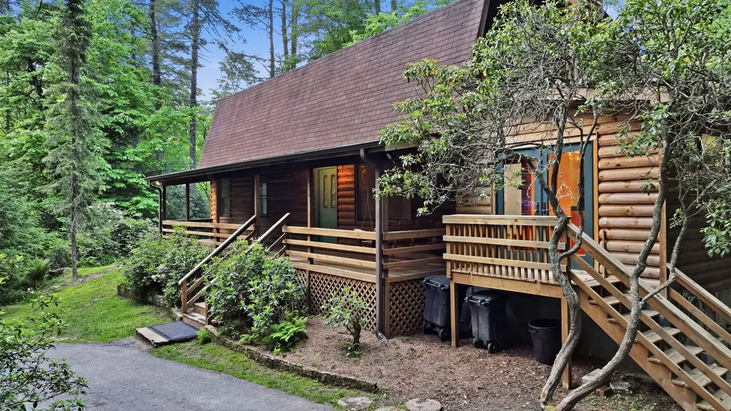 1217 Cullasaja Drive Highlands NC 28741