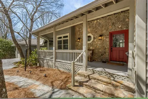 70 Lake Villas Way Highlands NC 28741