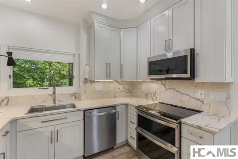 11 Woodlily Way Highlands NC 28741