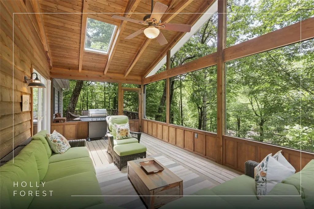 2092 West Christy Trail Sapphire NC 28774