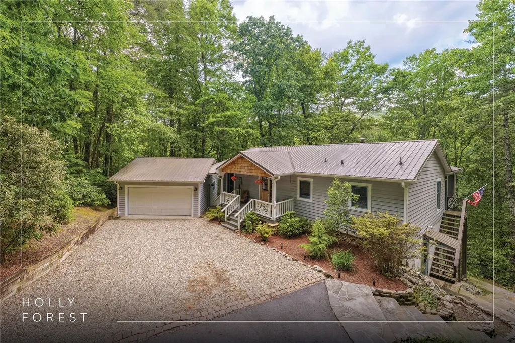 2092 West Christy Trail Sapphire NC 28774