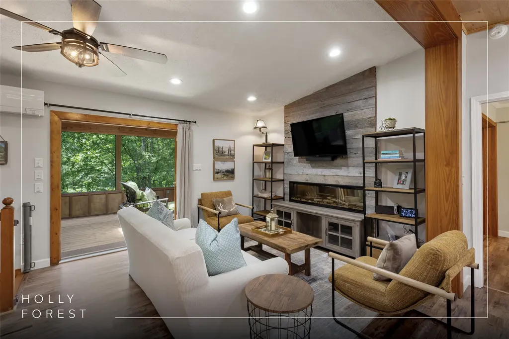 2092 West Christy Trail Sapphire NC 28774