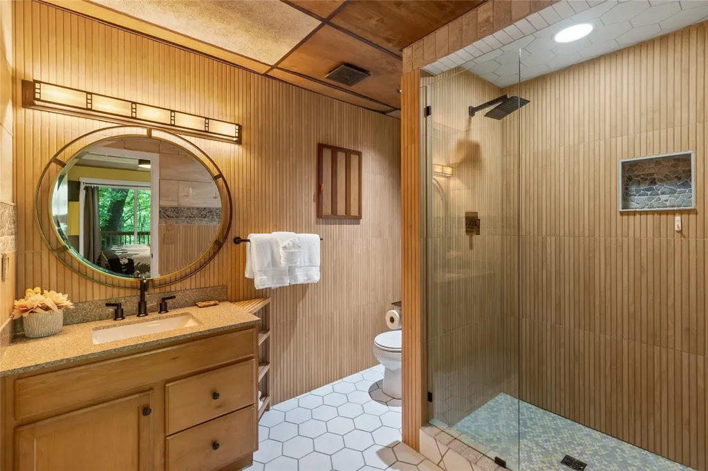 2092 West Christy Trail Sapphire NC 28774