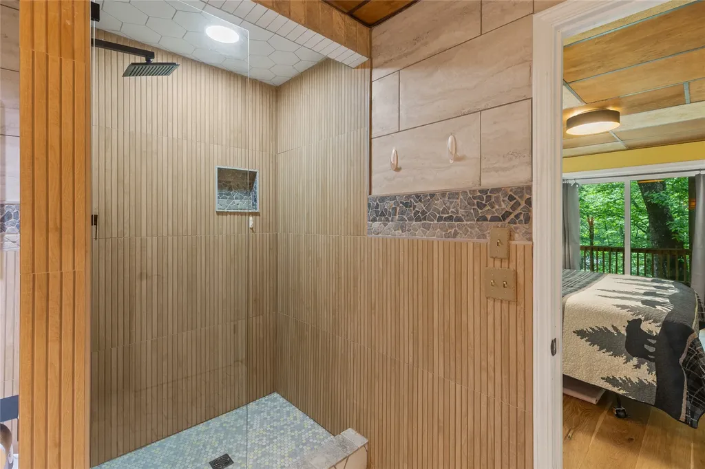 2092 West Christy Trail Sapphire NC 28774