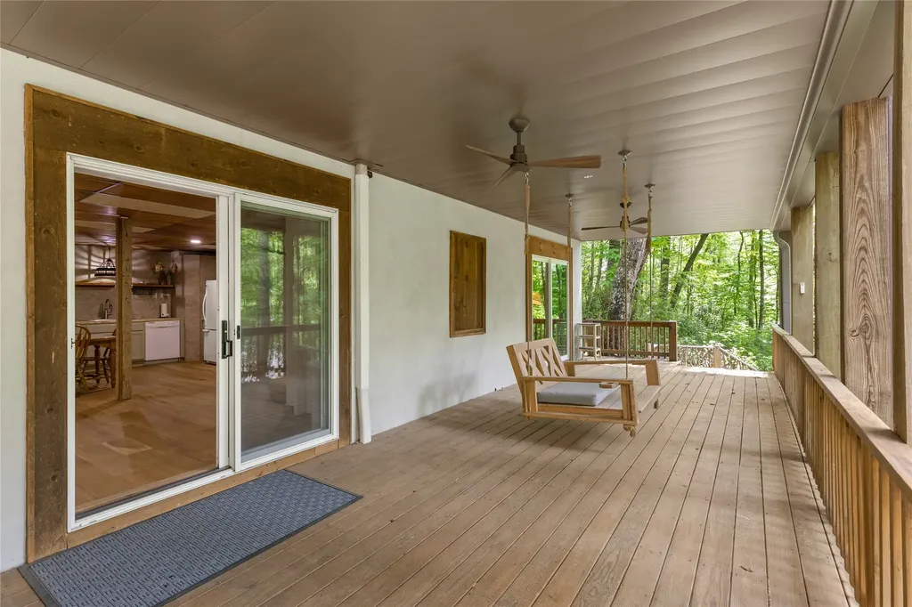 2092 West Christy Trail Sapphire NC 28774