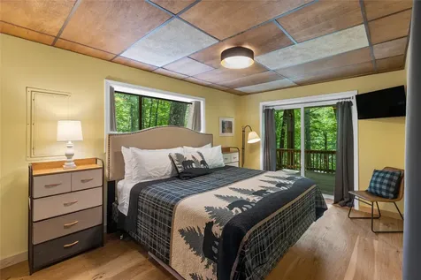 2092 West Christy Trail Sapphire NC 28774