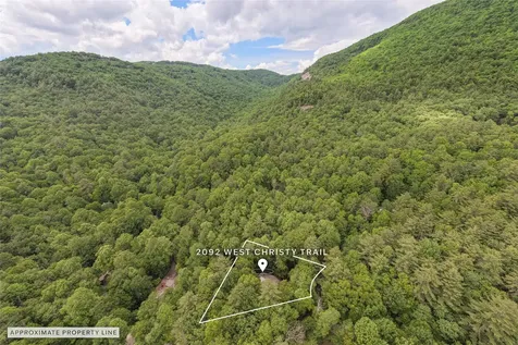2092 West Christy Trail Sapphire NC 28774