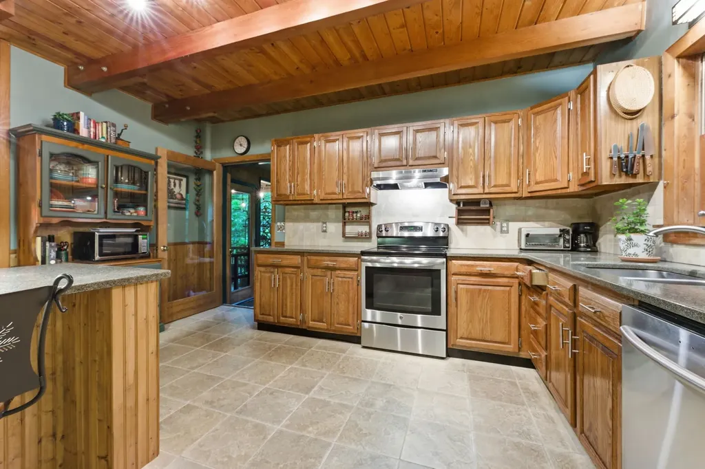 371 Sassafras Gap Road Highlands NC 28741