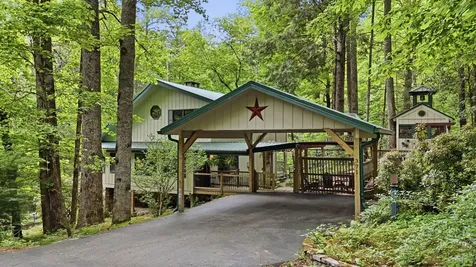 371 Sassafras Gap Road Highlands NC 28741