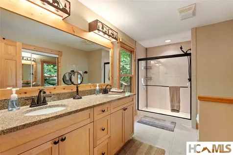 34 Forest Way Highlands NC 28741